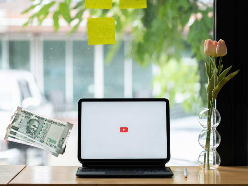 Laptop Se YouTube Channel Chalakar Paise Kaise Kamaye